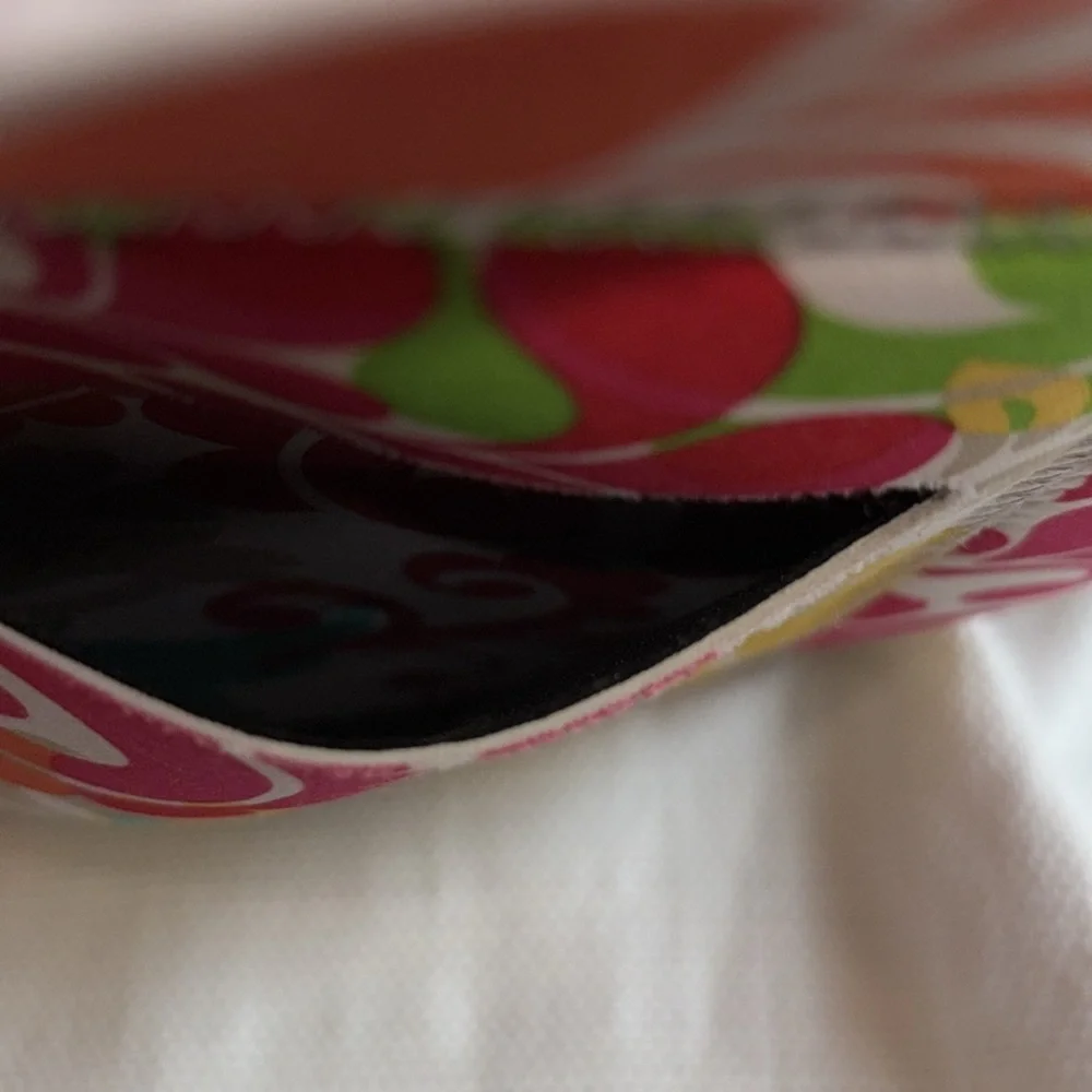 2/$30 THIRTY-ONE Tote -A-Tablet Island Damask Floral Tablet Sleeve Neoprene